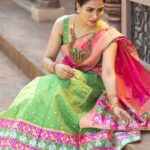Nandini Rai Instagram - A saree never tells you to fit in, it makes you stand out.🌟🌟🌟 Photo click : @chinthuu_klicks Jewellery : @pmj_jewels Makeup: @deepikakarnanimakeovers styled: @sushmitha_bommidi Assisted by :@hamitha_dekka Location : @themayabazar #sareelove #trending #loveyourself #smiles #happiness