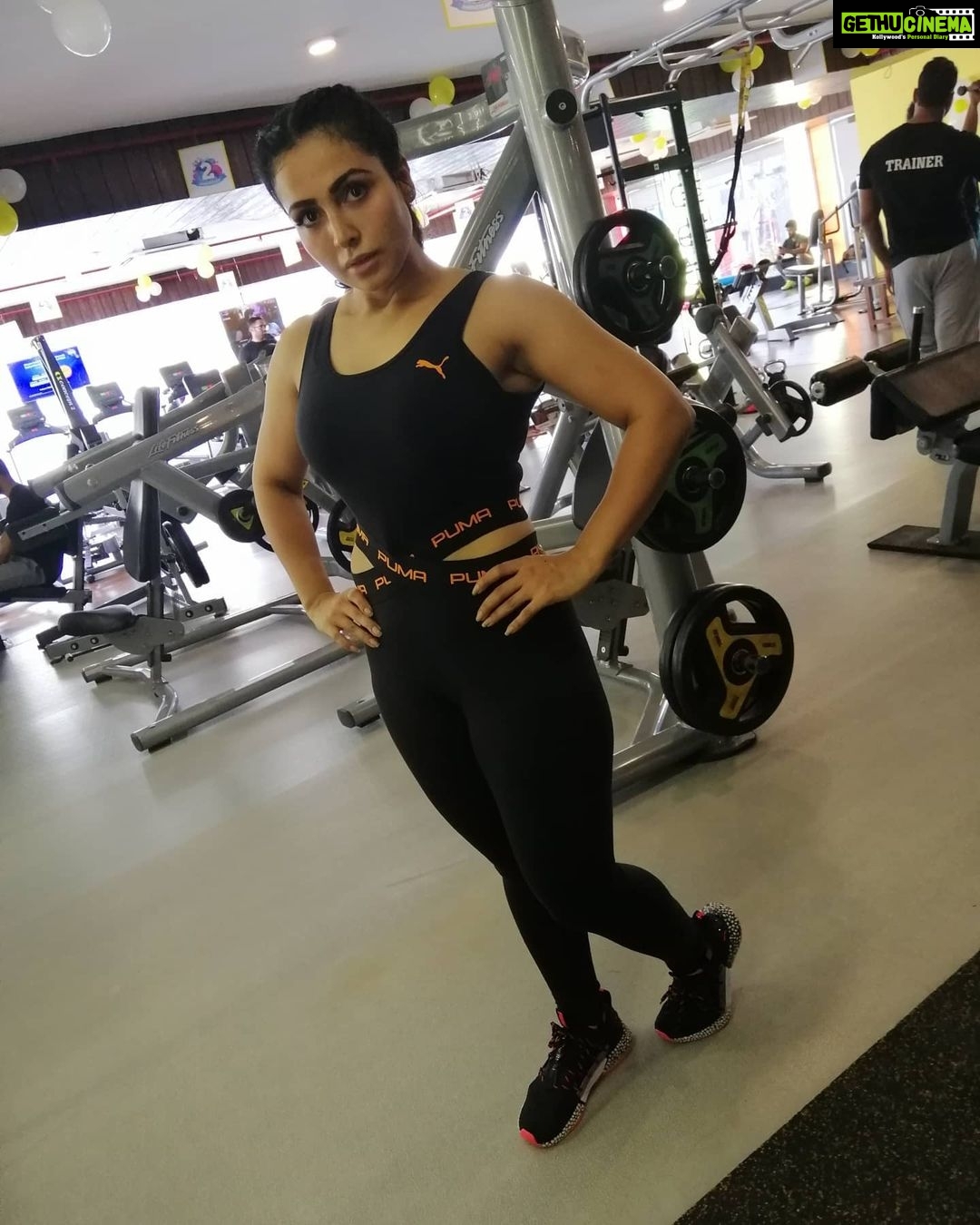 Nandini Rai Instagram - Beast mode onn....... #weekend #puma #fitness #beastmode #workout