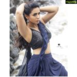 Nandini Rai Instagram - I feel more comfortable in saris than gowns. Costume : @indya Photo click : @chinthuu_klicks Makeup: @nookesh.malla, Hair stylist : @srinu_hairstylist #beauty #artist #girls #fashion #women