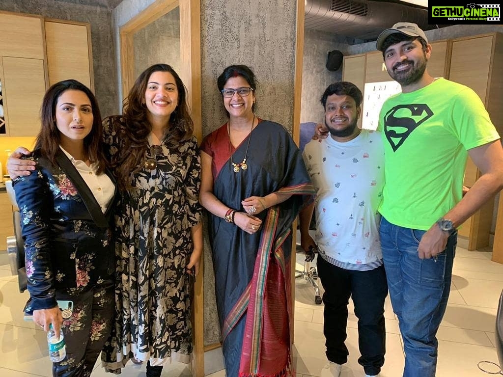 Nandini Rai Instagram - Excited to be a part of @salonhaircrush and thankyou vijayalakshmi Gaaru for an amazing experience :)