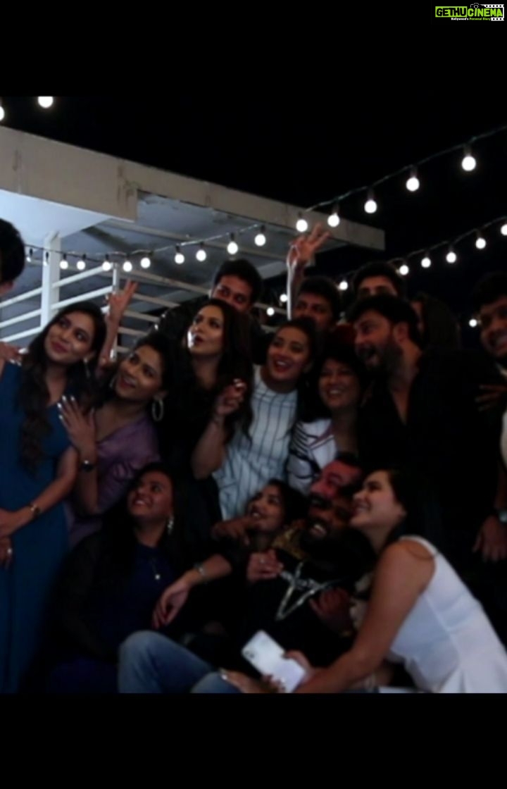 Nandini Rai Instagram - Thankyou #bigboss for giving me this amazing extended family and so much love from every one ❤️💕 Watch full video on my #youtube #channel link in my bio.... #birthday #family