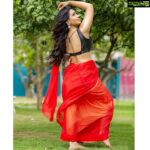 Nandini Rai Instagram - Bapu gari bomma STYLE... 💃 Photo click : @chinthuu_klicks Makeup: @makeup_by_poornima Hair stylist : @hairologyby_chinna Jewellery : @fashions_of_bhavya The Drama Land