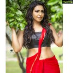 Nandini Rai Instagram - If a girl wears a shirt and a skirt, does she become more sensuous? I think a girl in a sari is more sensuous than a girl in a skirt. In my opinion, a wet sari is the most sensuous. Photo click : @chinthuu_klicks Makeup : @makeup_by_poornima Hair stylist : @hairologyby_chinna Location : @thedramaland The Drama Land