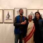 Nandita Das Instagram - Family reunion at the gallery! Sadly the artist was traveling, but will share some images from the series. #JatinDas #exodus2020 Art Alive Gallery