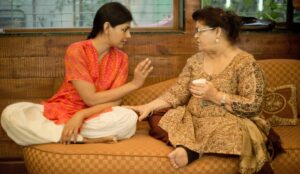 Nandita Das Instagram - Such sad news. Her contribution to Hindi films has been enormous. I had the pleasure of working with Sarojji just once, for a Spanish film. She showered me with so much love that I can never forget her warmth and grace. And what a teacher she was! 🙏 🙏

 #SarojKhan