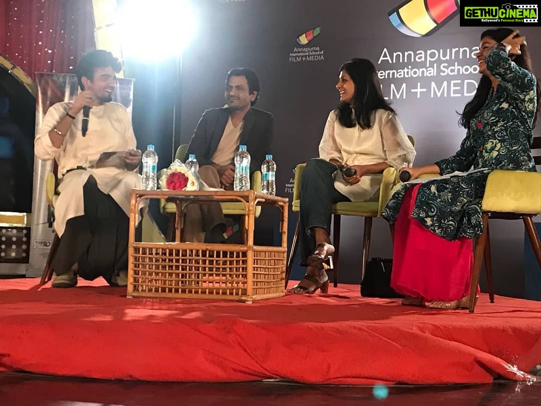 Nandita Das Instagram - .@nawazuddin._siddiqui and I talking @mantofilm with the students of Annapurna Film School, Hyderabad.