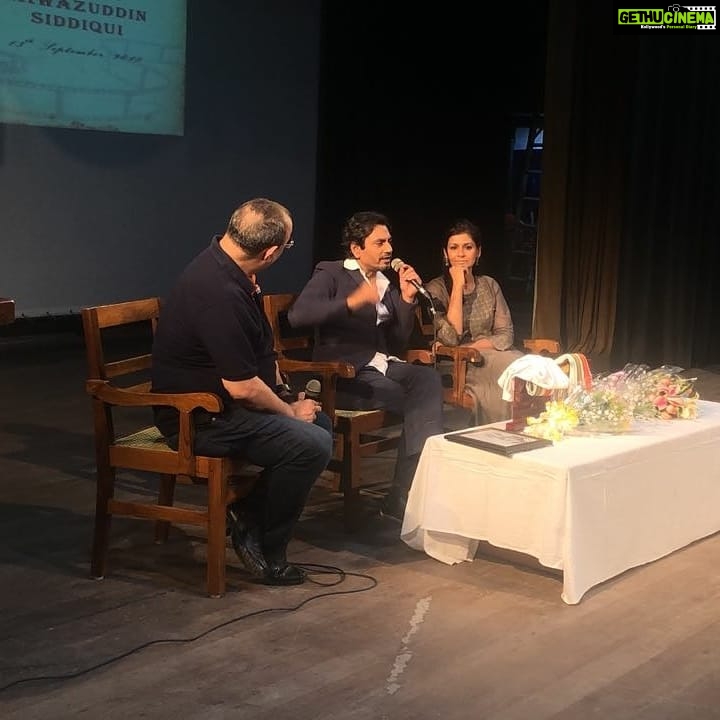 Nandita Das Instagram - Packed hall for @mantofilm at St. Xavier's Kolkata. @nawazuddin._siddiqui ke diwane who now want to see their Gaitonde as #Manto. They even got a Manto cake!! Thank you, Kolkata! @viacom18motionpictures @hp_india #FilmStoc #MagicIfFilms @rasikadugal @tahirrajbhasin