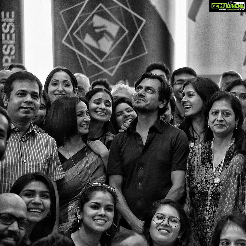Nandita Das Instagram - First screening in India, that too with cast and crew. The reaction was overwhelming, couldn't have asked for more! @mantofilm @viacom18motionpictures @hp_india #filmstoc #magiciffilms @nawazuddin._siddiqui @rasikadugal @tahirrajbhasin @rajshri_deshpande @gurdasmaanjeeyo @divyadutta25 @itsvijayvarma @shashank.sunny.arora #Manto #MantoFilm #nawazuddinsiddiqui Photos (colour) by @adityavarmaarts Photos (black and white) by @avani.rai