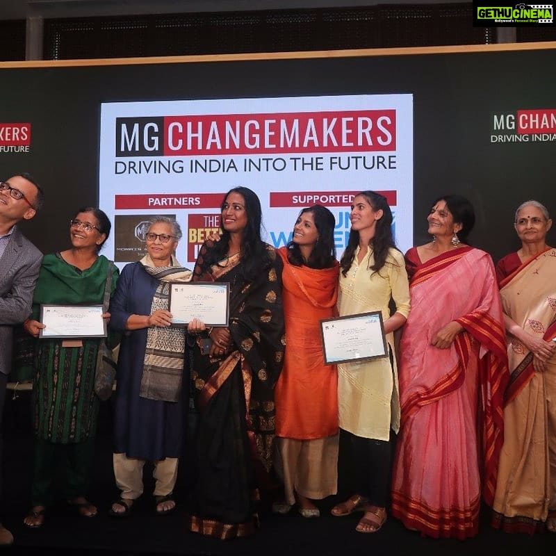 Nandita Das Instagram - Inspiring morning with six grassroot #MGChangemakers! @thebetterindia