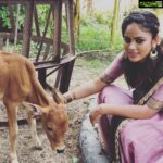 Nandita Swetha Instagram - Jus loved these random pics. Innocence n love💙💚💛🧡❤️💜🖤💞💗💗 #Baby #Kiss #love #Shootmode #Innocence #Amalapuram