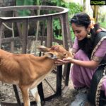 Nandita Swetha Instagram - Jus loved these random pics. Innocence n love💙💚💛🧡❤️💜🖤💞💗💗 #Baby #Kiss #love #Shootmode #Innocence #Amalapuram