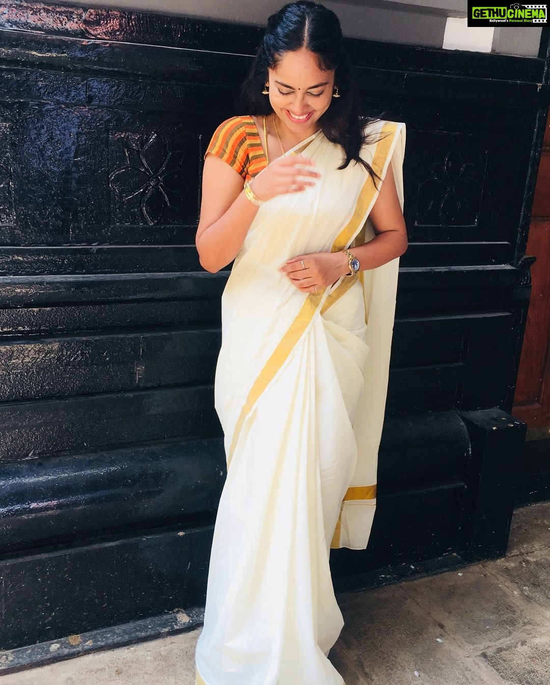 Nandita Swetha Instagram - Little more to add to my gallery. #sareelove #Nofilters #Nomakup #Temple #Marriage #Kerala #Thrissur