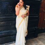 Nandita Swetha Instagram – Little more to add to my gallery. 
#sareelove #Nofilters #Nomakup #Temple #Marriage #Kerala #Thrissur