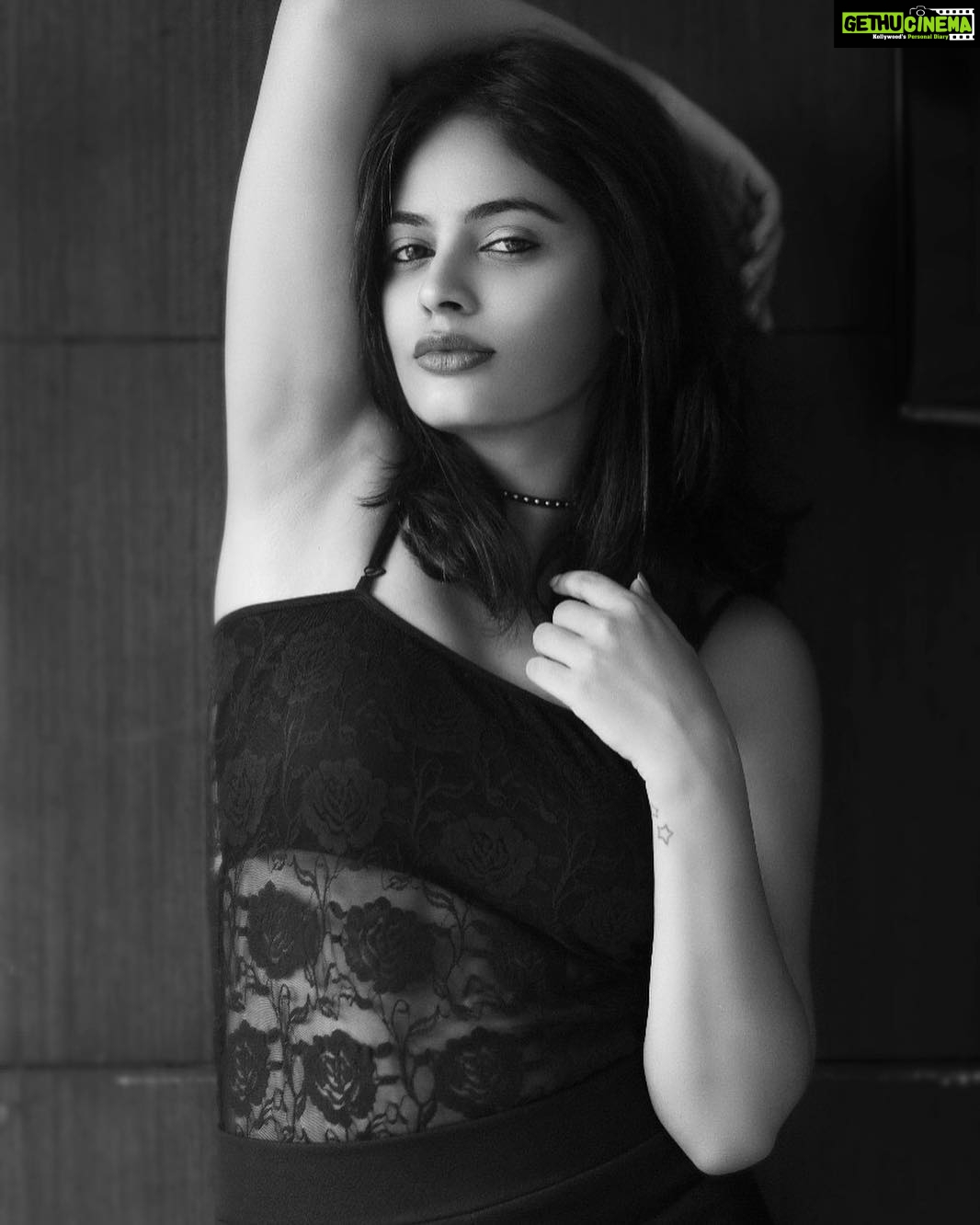 Nandita Swetha Instagram - Nothing is wrong in experimenting. #poser #Lovemyjob #Blacknwhite #Click
