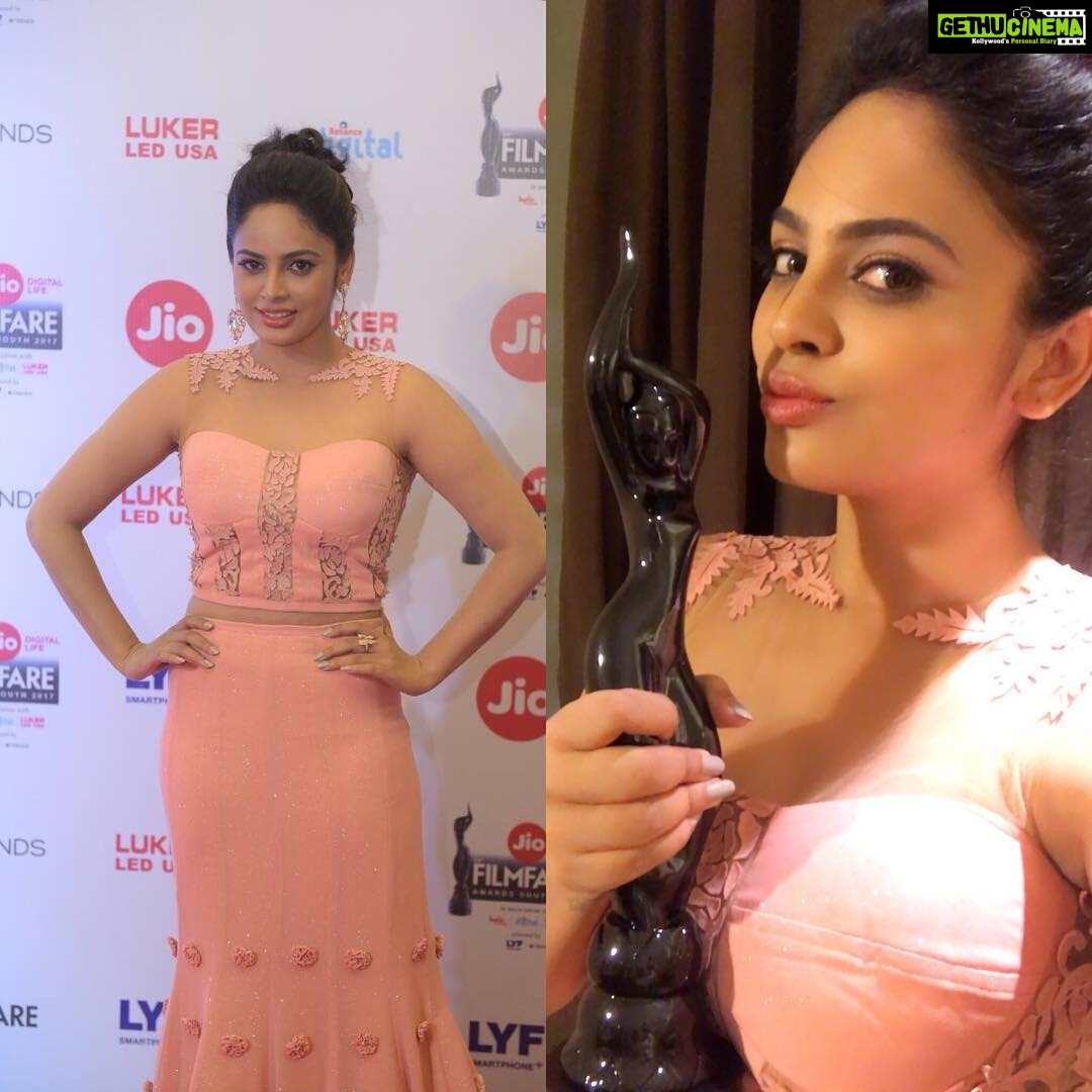Nandita Swetha Instagram - Wearing dis beautiful dress designed by my sweety pie @reshmakunhi for today's #filmfare look at this blacklady❤️❤️❤️