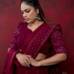 Nandita Swetha Instagram - How many hearts is 100000000 hearts❤️❤️ . Outfit by @sravya_lingamaneni @mahalakshmi_couture Hair @vadhuvumakeupstudio Asst @thiru_n3 . #dhee14 #telugushow #realityshow
