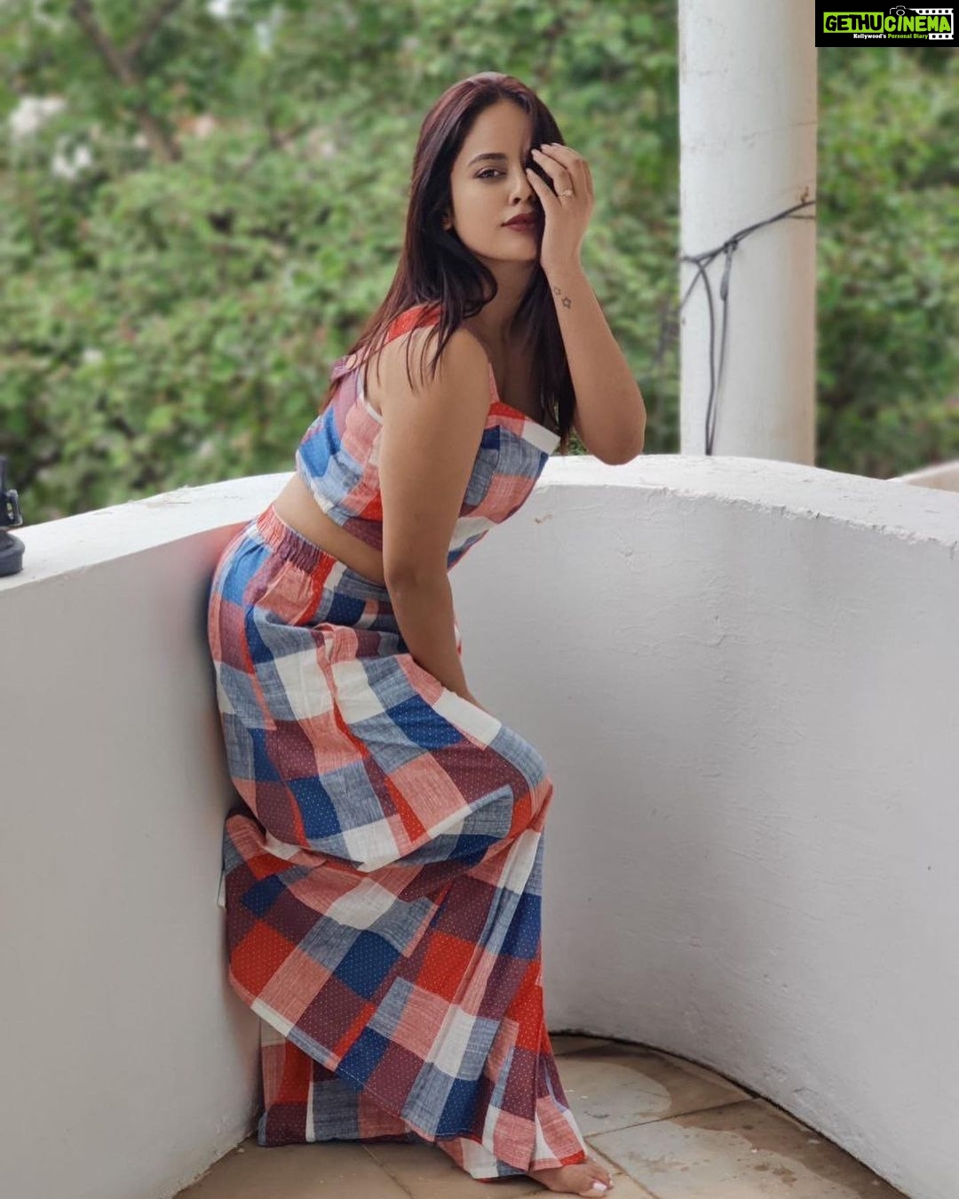 Nandita Swetha Instagram - Ok this is me. Swipe right that also Me😝 . My girl friend clicked @vaishaliikbetala . #globaldesi #phoneclick #poser Bangalore, India