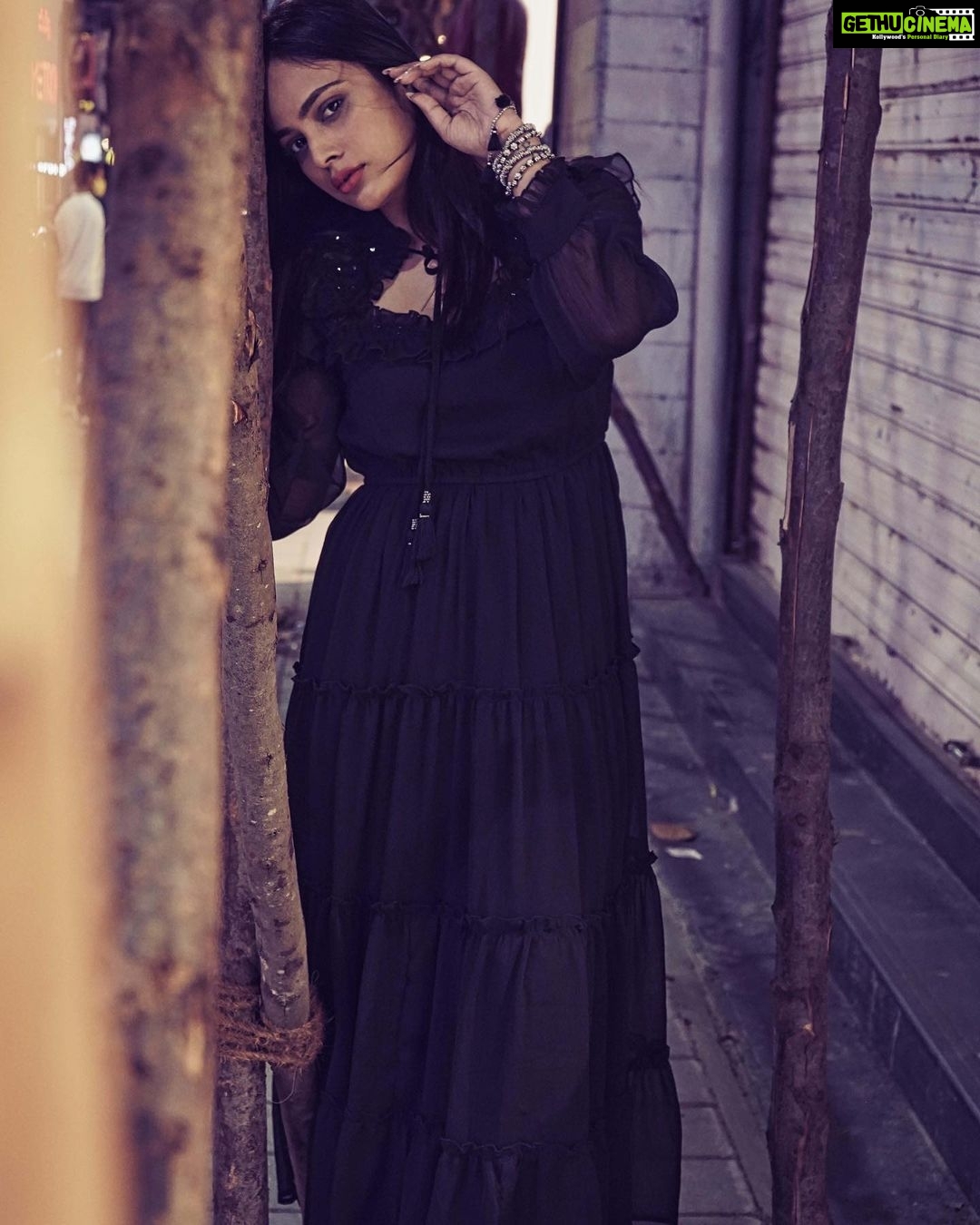 Nandita Swetha Instagram - Black Angel🖤🖤 , @antonyfernandophotography . #stretstyle #blackgirlmagic #mgroad Bangalore, India