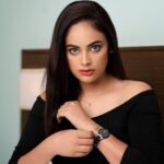 Nandita Swetha Instagram – Celebrate this Black Friday with @danielwellington and get up to 50% discount on plenty of items, limited availability and dont miss out on their 48h deals 😱🖤 Add my discount code NANDITA to save another 15% off on your purchase 😍 Offer valid till stock lasts 🎁 #DanielWellington #ad