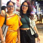 Nandita Swetha Instagram – You are the best. I want to give you everything the best❤️❤️
@hemanagarathna 
.
.
Wearing 
@onlyindia 
@emporioarmani 
@burberry 
.
.
#instapic #instagram #shooping #throwback #bangaloredays #bangalore #kannadathi #actor #momndaughter #maskon #2021