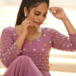 Nandita Swetha Instagram – 💜💜💜
.
Outfit from @laagire 

Shot by #ganesh 
.
#hyderabad #collaboration #actor #influencer #south #tfi #nanditaswetha #pose #posing #homely