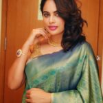 Nandita Swetha Instagram - ‘Saree is everything’❤️ . . Clicked by @artistrybuzz_ . Saree from @elite_by_elsa Accessories from @ . Bracelet- @jewelitebylueamalin . #saree #love #collaboration #sleevelesblouse #goldenblouse #pinklips #indoor #click #photography #photo #nanditaswetha #tfi #south . #saree #sareelove #sareeindia #collaboration #click #pic #lockdown2021