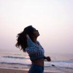 Nandita Swetha Instagram - 🐟🐟🐟 #throwback #beach #bhimili #click #pic #sunraise