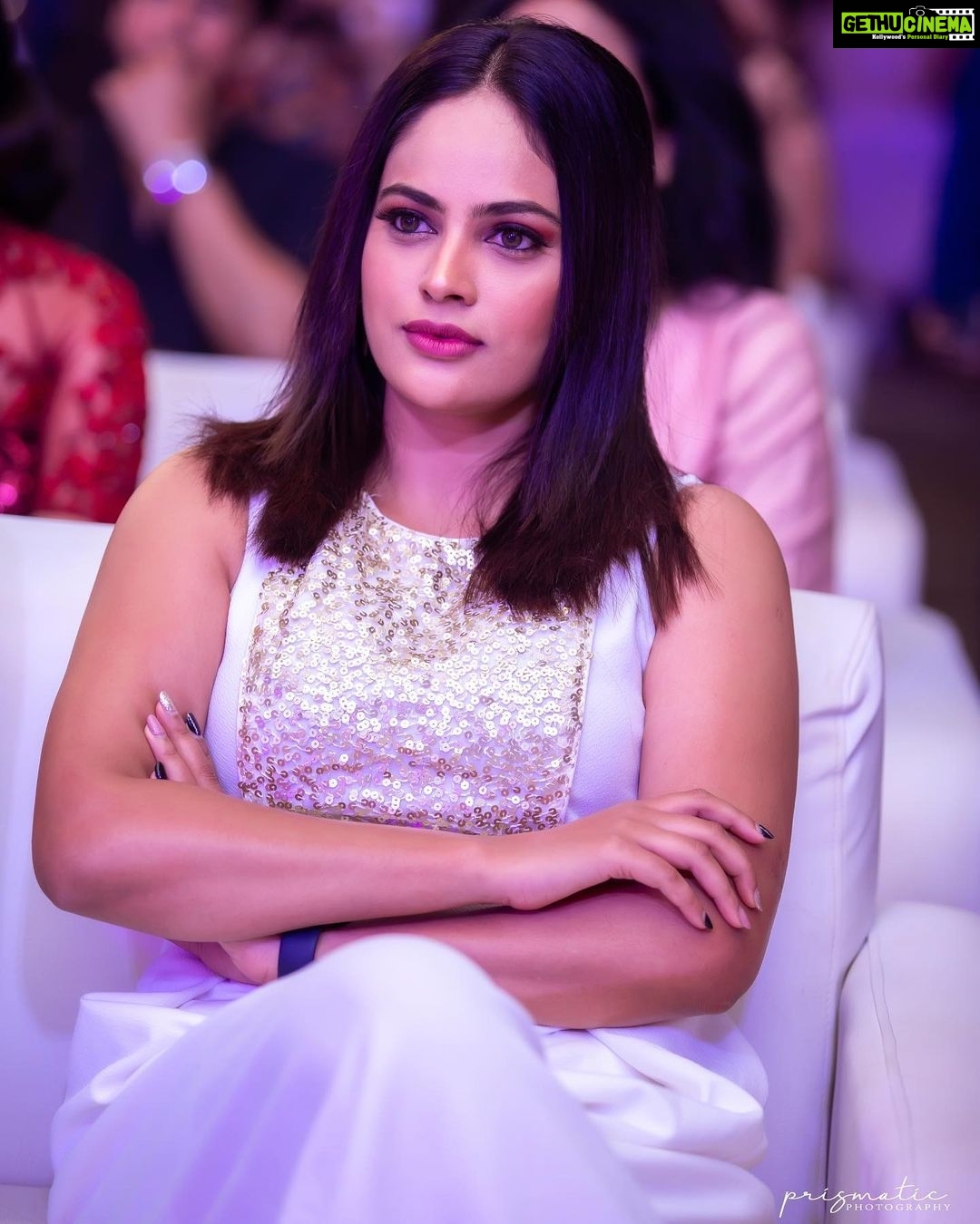 Nandita Swetha Instagram - About last night🐋🐋🐋 . . Make n hair - @laavi_me . Clicked by @prismatic_studio_7 . Location - @itcgrandchola . #click #event #IWF #actress #south #chennai #tamilactress #southactress #jumpsuit #instapic