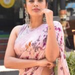 Nandita Swetha Instagram - Saree from @shasmahi_theboutique Clicked by Makeup by @kvenkatashiva Hair by @vadhuvumakeupstudio Accessories @gaurinaidu . .