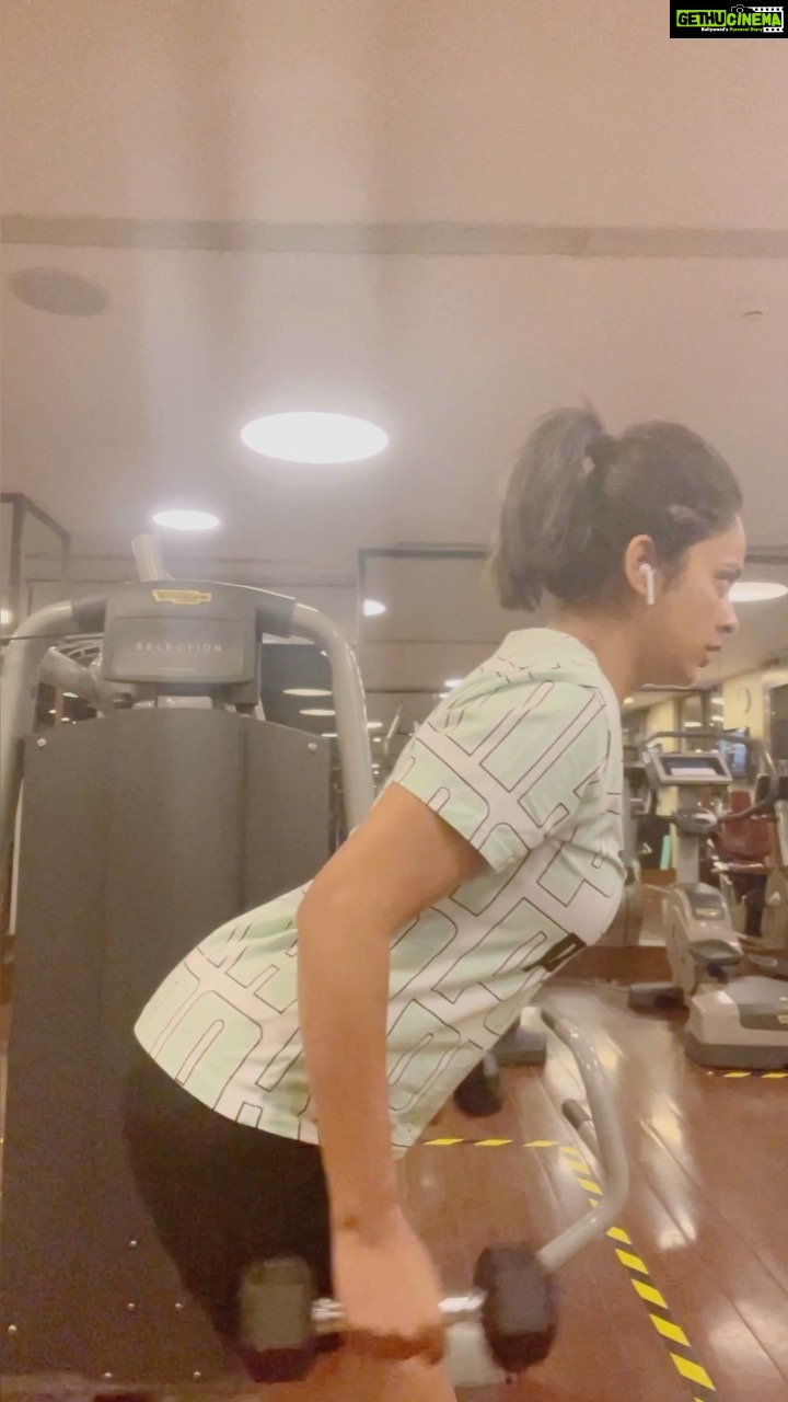 Nandita Swetha Instagram - Disclaimer - I am not teaching anyone. I am not proving I am a fitness freak. I am not gonna say I am doing it extraordinarily. . I have started my training and learning the basics. . #video #workout #igtv #video #instavideo #instapost #instagram #goal2021 #getback #workhard #believeinyourself #actor #gym #hyderabad