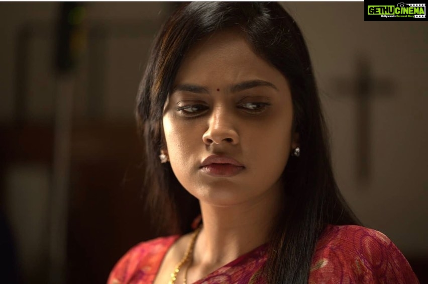 Nandita Swetha Instagram - The character which haunted me for so long. The movie which gave me lot of memories and learning experience. Finally you all can watch it on screen. @gitanjaliselvaraghavan @selvaraghavan @iam_sjsuryah @reginaacassandraa @itsyuvan #nenjammarappathillai #shwetha #tamilmovie