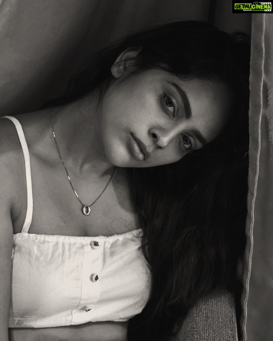 Nandita Swetha Instagram - #Moodswings . . Clicked by @irst_photography . . #click #pic #BW #INSTAPIC #instagram #instadaily #instalike #nanditaswetha #mood #photography #photo #photographer #pose #poser #positivevibes #hashtags #trending