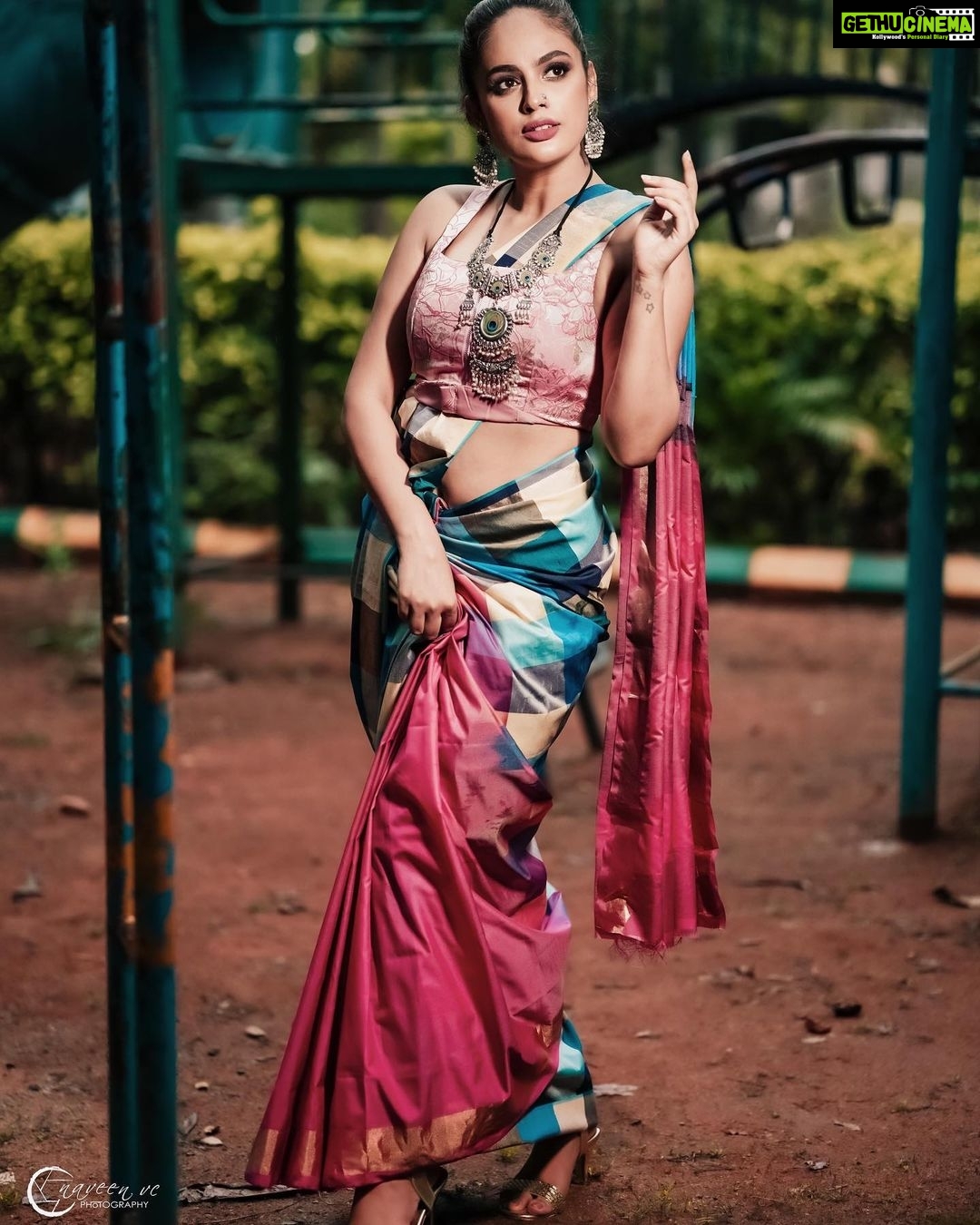 Nandita Swetha Instagram - All about my saree love-)ππ . . Wearing @sln_sarees Crop top #shien Accessories @kesar_art Shot by @naveenvcphotography . #sareelove #saree #homely #sareegirl #silk #highpony #outdoor #click #photo #lockdown2020 #staysafe #bangalore #south #actress #actor #nanditaswetha