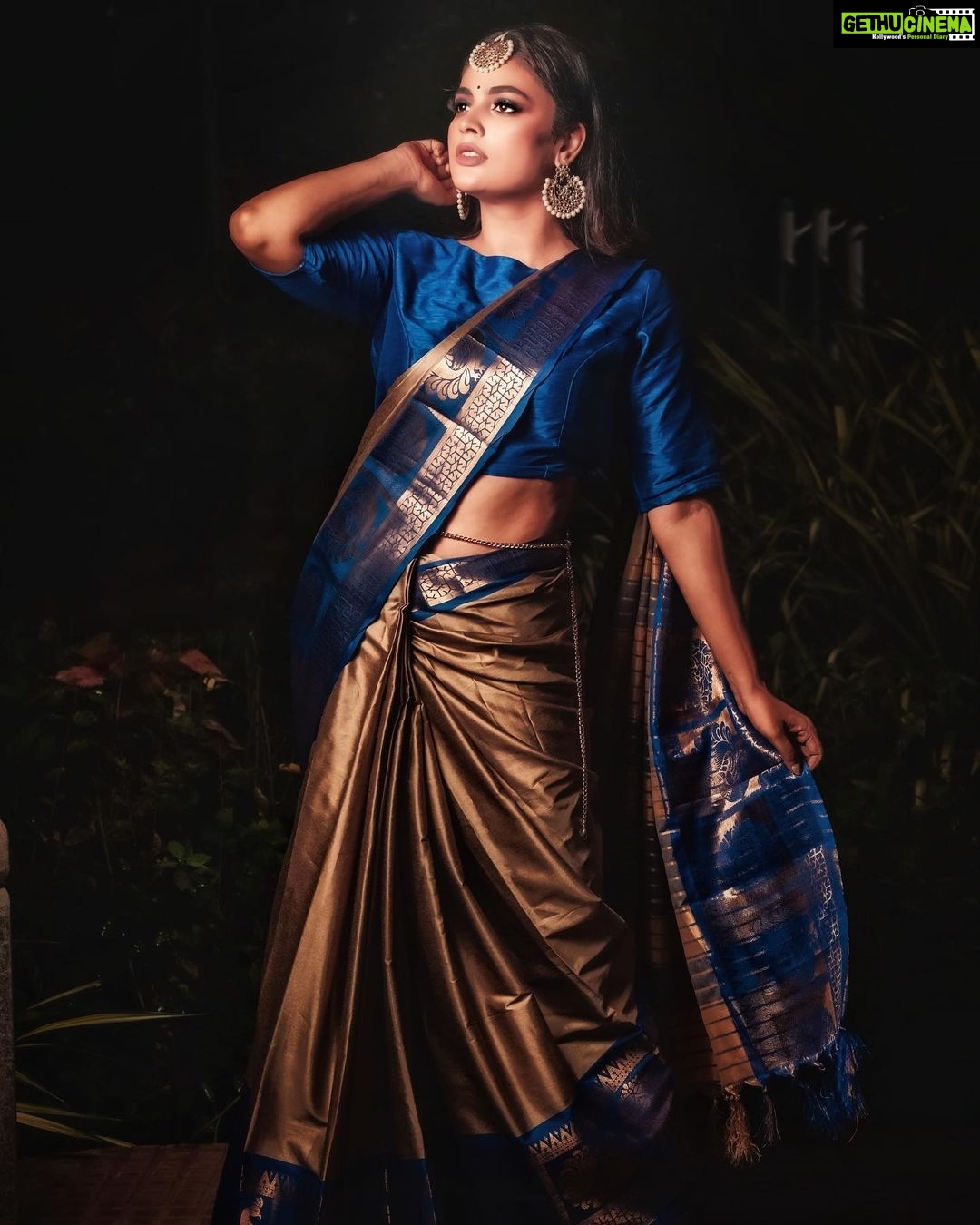 Nandita Swetha Instagram - ‘it’s all about how you carry’ . . Wearing @vinzie.boutique saree. I love it girl-) . Shot by @naveenvcphotography Makeup @makeuphairbyglory Hair @makeup_by_gourii . . #sareelove #sareegirl #homely #bluesaree #vinzie #boatneckblouse #blouse #pose #actor #bangalore #south #lockdownshoot #southgirl #instagram #insta #instagood