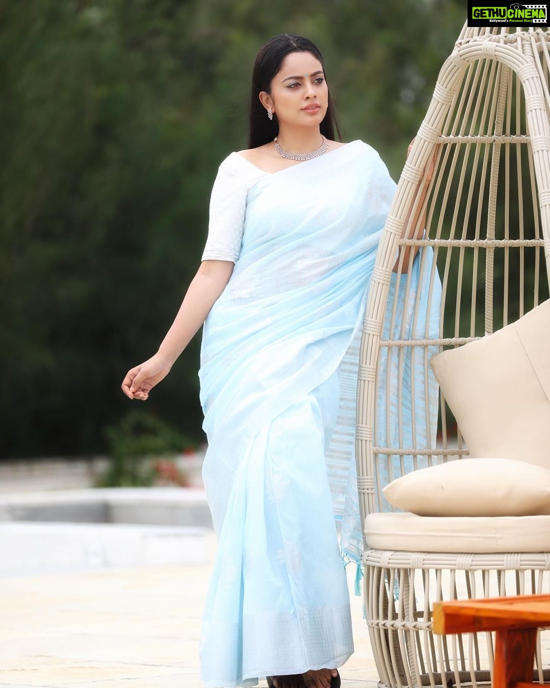 Nandita Swetha Instagram - ‘Sky has no limit’ Wearing @a_j_collections saree . .accessories by @kayem_accessories . Clicked by @saisathishvijayan 📸📸📸 #sareelove #saree #sareedrape #sareedraping #sareelovers #sareesofinstagram #homely #bluesaree #traditional #skyblue #blouse #blousedesigns #poser #posing #strighthair #makeupon #actress #collaboration #supportsmallbusiness #womenentrepreneurs #bangalore #southactress #southindian #southgirl #instapic #instagram #instadaily #hashtags #trending #nanditaswetha
