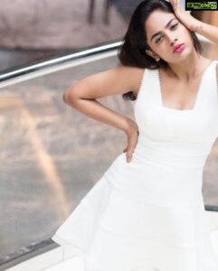 Nandita Swetha Instagram - ‘Sassy’ 
▶️
.
.
Outfit @forevernew_india 
.
Clicked by @sandeep_fp 
.
Makeup by @nanditaswethaa 
.
#pool #afternoon #unexpectedclicks #white #poser #hyatth #hyderabad #shoottimes #camera #indoor #instadaily #instapic #nanditaswetha #actress #southactor #tamilactress #teluguactress #kannadathi