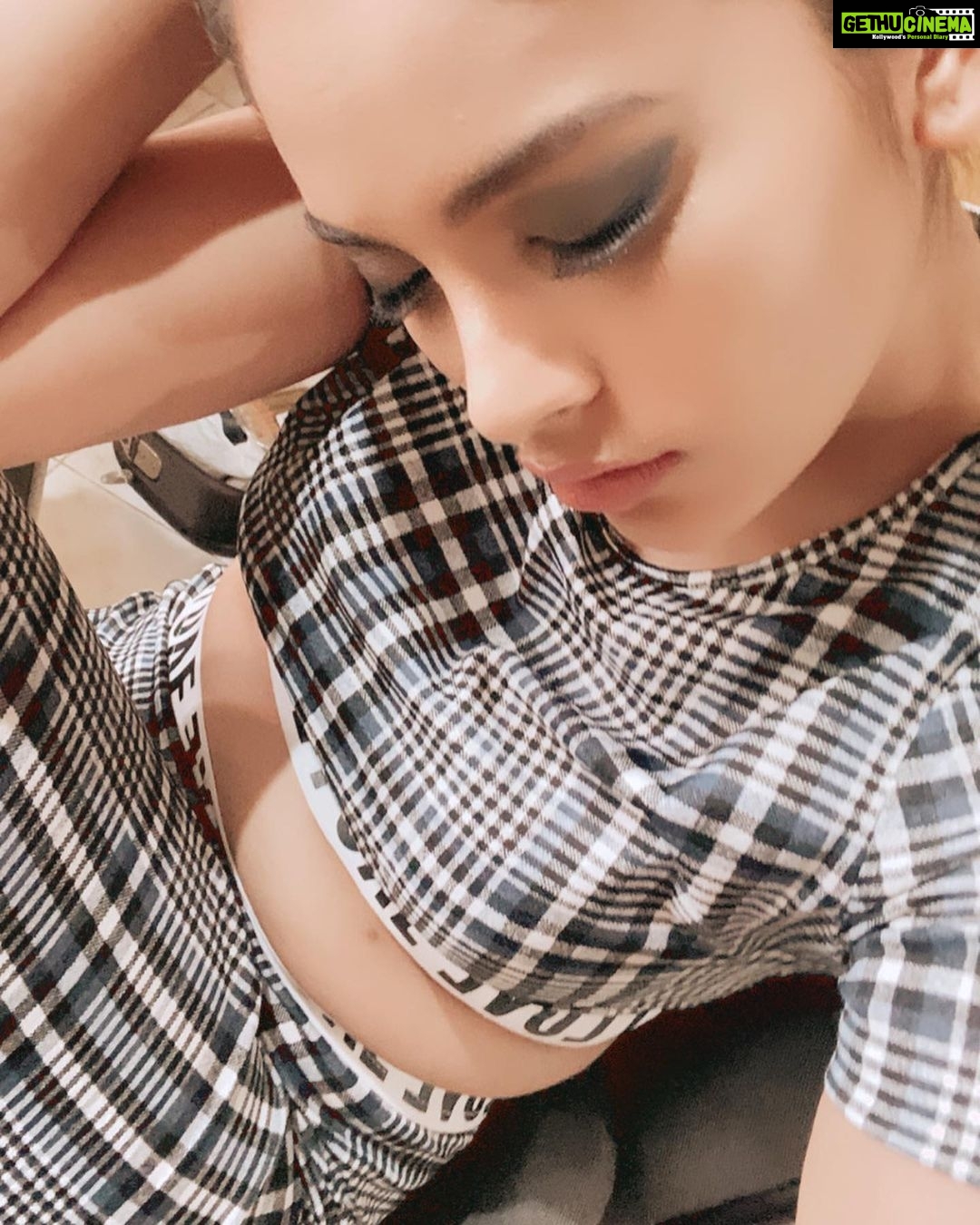Nandita Swetha - 49K Likes - ‘Give it a shot’
.
.
#selfies #selflove #blue #coord #makeupon #instapic #instagram #poser #actor #positive #silence #home #makeup #products #south #bangalore #mood #ootd #selfquarantined