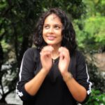 Nandita Swetha Instagram - Nature heals-) . . #nature #love #black #smile #roadtravel #sakaleshpur #dharmasthala #templevisit #myself #nomakeup #karnataka #curlyhair Karnataka