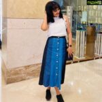 Nandita Swetha Instagram – No caption 
.
Pic courtesy tho dhena padega 😍 @devika_s_yadav 

Watch – @rado 
Top – @zara
Skirt – streetshopping 
Shoes- @zara
.
#newhaircut #shothair #bargandy #newlook #actresslife #instagood #insta #positivemode #begood UB City, vittal mallya road, Bengaluru.