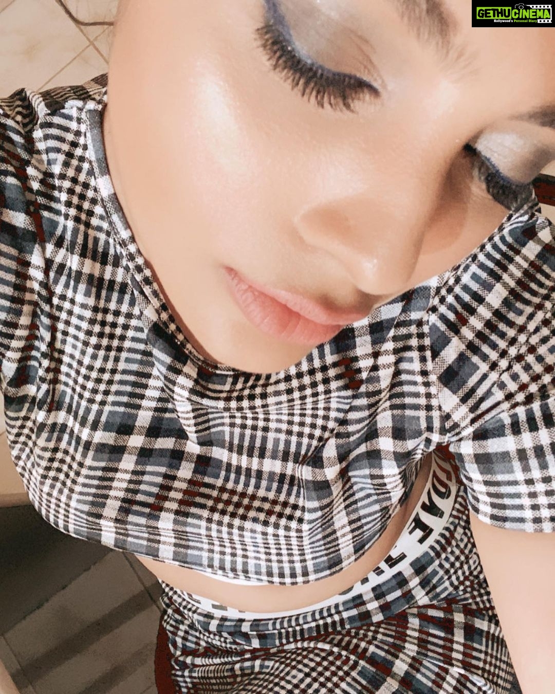 Nandita Swetha - 49K Likes - ‘Give it a shot’
.
.
#selfies #selflove #blue #coord #makeupon #instapic #instagram #poser #actor #positive #silence #home #makeup #products #south #bangalore #mood #ootd #selfquarantined