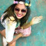 Nandita Swetha Instagram - Guess wat!!! This is the first time I have celebrated #holi. Yes!! A fulfilled joy❤️❤️ Being a elder daughter I never really thought of my desires since childhood. Now, it’s time to enjoy each n every little things in my life. Happy holi guys💃🏻💃🏻 poser #holi #white #colors #livethemoment