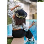 Nandita Swetha Instagram - My reaction to those who talks behind me😛😛😛 Wearing this beautiful customised hat from @thefiestymiss Clicked by @madhupkiran 📸📸📸 #goal #positivity #pose #water #swimmingpool #blacknwhite #poser #stayingstrong #2020 The Oterra