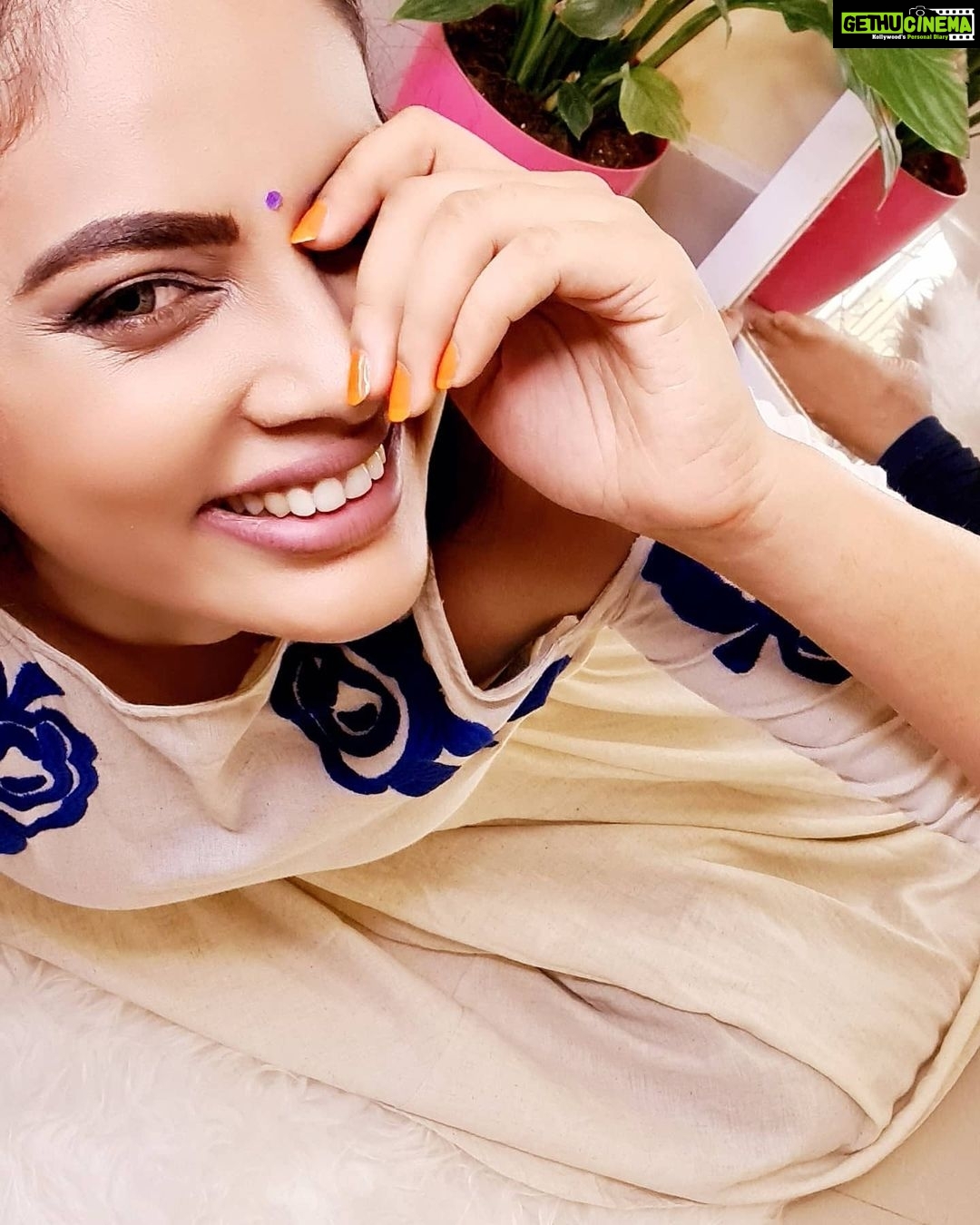 Nandita Swetha - 54.7K Likes - Remember the last time you laughed out loud.
Comment below the reason
Swipe right......... #selfclick #selfcare
#selflove #laugh #pureheart #smile #homely #instapic #instagram #portrait #notedited #candid #loveyourself #S20ultra