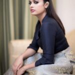 Nandita Swetha Instagram - U know wat?! It’s not one day revolution I learnt everything. I have spent almost 15years to learn every step, in this process I hv lost my patience, my time, my frndships, my relationships, my education etc etc. But nvr gave up on my dream. I don’t say I have reached my the point wher I am satisfied or have done something. But I definitely say I am an Achiever. Hey gals, don’t loose hope, try n try until u get satisfied abt urself. That’s wat achievement. Clicked by @camerasenthil 📸📸📸 This beautiful outfit from @styledivalabel Makeup by @danam_mua 💃🏻💃🏻@vurvesalon 💄💋 Hairstyle by Styled by @nanditaswethaa 😂😂😂 Location courtesy @crowneplazachn #poser #actor #lehenga #croptop #designer #outifit #blousedesigns #chennai #southlook #southactress #smokeyeyes #sponsored #attitude #look #lookbook #event #blueblouse #goldlehenga