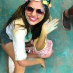 Nandita Swetha Instagram - Guess wat!!! This is the first time I have celebrated #holi. Yes!! A fulfilled joy❤️❤️ Being a elder daughter I never really thought of my desires since childhood. Now, it’s time to enjoy each n every little things in my life. Happy holi guys💃🏻💃🏻 poser #holi #white #colors #livethemoment