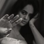 Nandita Swetha Instagram - Focus on wat U want to do. Not wat others are doing!!! #blacknwhite #focus #poser #click #austhetic #actor #white #black #tatto #star @irst_photography
