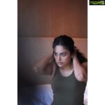 Nandita Swetha Instagram - I do crib abt the past. But I do look forward for the best-) So do you? #thoseeyes #green #messylook #2020 #future #goal #best #indoor #poser #click @irst_photography