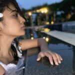Nandita Swetha Instagram - Iife is hard. Face it🍃🍃 #actor #selfie #iphone11pro #white #jumpsuit #swimmingpool #nomakeup #sunset #water #peace #nanditaswetha #instagram #pic #nature