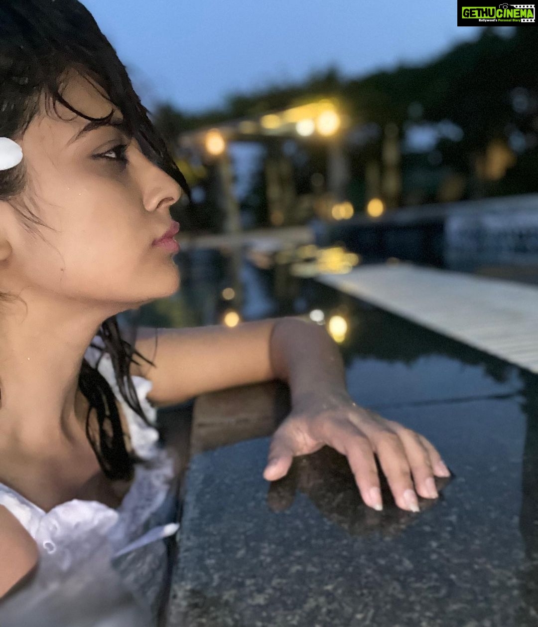 Nandita Swetha Instagram - Iife is hard. Face itππ #actor #selfie #iphone11pro #white #jumpsuit #swimmingpool #nomakeup #sunset #water #peace #nanditaswetha #instagram #pic #nature