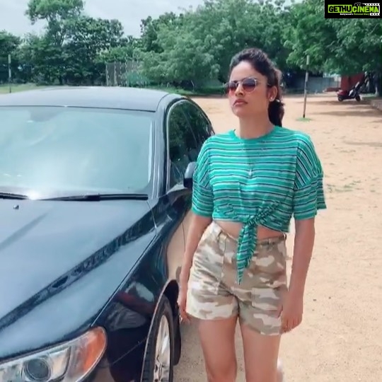 Nandita Swetha Instagram - Fun at shoot-) #tiktok #nanditaswetha #actor http://vm.tiktok.com/SwRgRS/